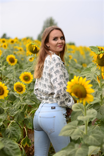 Lovely Ukrainian girl svetlana from nikopol with Light Brown hair age 41