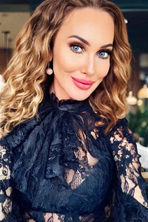 Czech girl natalia from prague with Blonde hair 41 years old