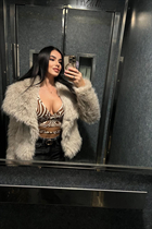 Bride from bratislava barbora with Dark Brown hair age 35 photo-3