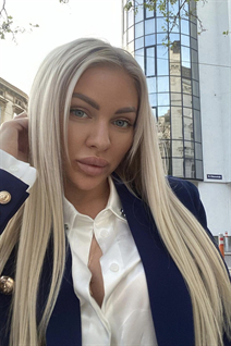 Jolie femme ukrainienne natalia de kiev avec Blond cheveux, âge 39