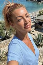 Femme parfaite olga de ricadi avec Chatain clairs cheveux, âge 42 photo-33