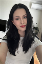 Pretty Ukrainian girl darya from kyiv with Black hair age 20