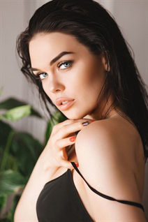 Russian mail order brides sofia from moscow with Dark Brown hair age 26