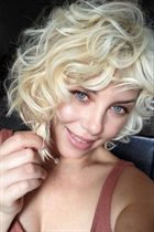 Sortir avec une femme allemande lina de m&#252;nchen avec Blond cheveux 54 ans photo-5