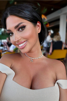 Perfect woman julia from los angeles with Black hair age 34 photo-11