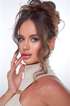 Beautiful woman of ukrainian olga from odessa with Dark Brown hair age 19 photo-5