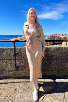 Single ukrainian girl viktoria from nikolaev with Blonde hair age 28 photo-2