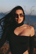 Bride from los angeles oleksandra with Dark Brown hair age 31 photo-4