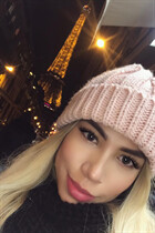 Filles sexy colombiennes laura de medellin avec Noire cheveux, âge 22