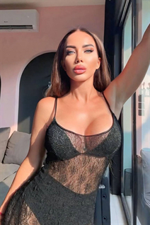 Gorgeous Ukrainian bride khrystyna from bali with Dark Brown hair age 36