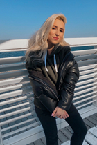 Beautiful Ukrainian woman oleksandra from odessa with Blonde hair age 29 photo-18