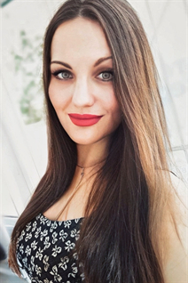 Chica ucraniana para matrimonio olga de nikolaev con pelo Marrón claro y edad 48