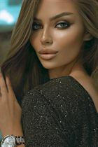 Femme parfaite tatiana de paris avec Chatain clairs cheveux, âge 40 photo-12