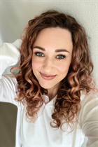 Dating a ukrainian woman olena from kiev with Blonde hair age 40 photo-14