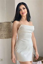 Lady from Ukraine tetiana from kiev with Black hair age 51 photo-4