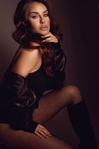 Novia de warsaw gabriella con pelo Marrón oscuro y edad 28 photo-21