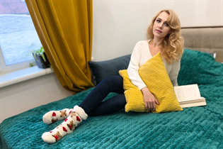 Date ukrainian tatiana from dnepr with Blonde hair age 51 photo-80