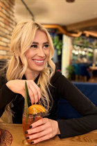 Fille célibataire ukrainienne yevheniia de rome avec Chatain clairs cheveux, âge 28 photo-4