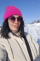 Beautiful wife from Ukraine ekaterina from dnieper with Black hair age 34 photo-8