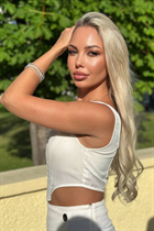 Ukranian bride inna from nikolaev with Blonde hair age 30