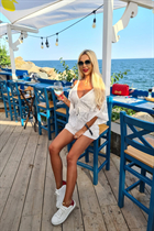 Beautiful romanian woman mirabela from bucharest with Blonde hair 41 years old photo-15