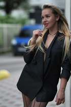 Ukrainian woman for dating alina from kiev with Blonde hair age 36 photo-13