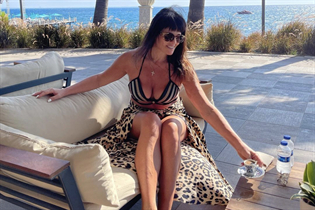 German pretty woman victoria from munich with Dark Brown hair 54 years old photo-6