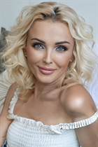 Fille allemande irina de kyiv avec Blond cheveux 48 ans photo-45