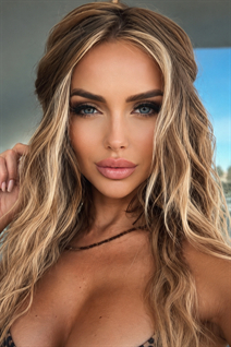 Perfect woman olga from tarragona with Blonde hair age 38