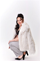 Dame ukrainienne liudmyla de lviv avec Noirs cheveux, âge 43 photo-7