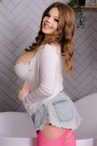 Deslumbrante novia ucraniana renata de kiev con pelo Marrón claro y edad 29 photo-9