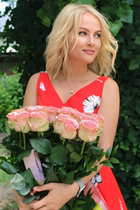 zagreb bride viktoria with Blonde hair age 38 photo-1