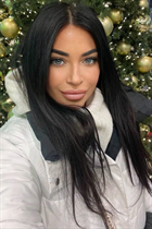 Dating a german woman inna from berlin with Black hair 51 years old photo-34