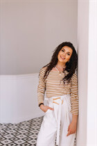 Dating a czech woman ekaterina from prague with Dark Brown hair 41 years old photo-6