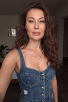Fille de barcelona victoria aux cheveux Noirs, age 48 photo-15