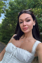 Fille ukrainienne viktoriia de odesa avec Noirs cheveux, âge 32 photo-11