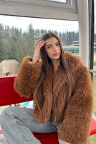 Fille en Ukraine diana de dnipro avec Chatain clairs cheveux, âge 23