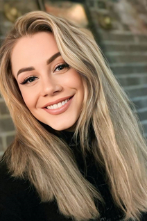 Impresionante mujer ucraniana ekaterina de efimova con pelo Rubio y edad 33