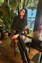 marbella mariée yana avec Noirs cheveux, âge 40 photo-20