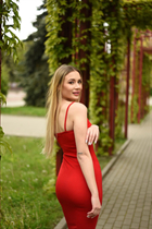 Ukrainian beauty vika from ternopol with Blonde hair age 25 photo-4