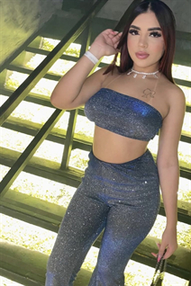 Brazilian girl barbara from santos with Dark Brown hair 23 years old