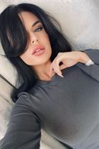 Perfect woman daria from vienna  with Black hair age 30 photo-18