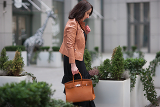 Épouse d'Ukraine olena de kiev avec Noirs cheveux, âge 40 photo-9