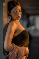 Date Ukrainian women diana from kiev with Dark Brown hair age 34 photo-5