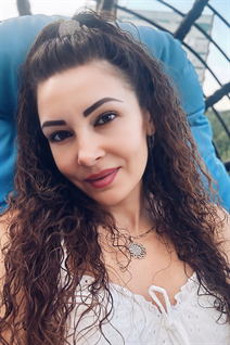 Femme ukrainienne alena de khmelnytskyi avec Brunette cheveux, âge 45