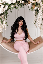 Fille ukrainienne pour le mariage angelina-romana de ivano-frankovsk avec Noirs cheveux, âge 28 photo-1