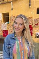 Bride from naples mia with Blonde hair age 42 photo-9