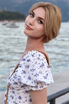 Bride from wrocław veronika with Blonde hair age 24 photo-16