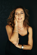 Ukrainian wife irina from dnepr with Dark Brown hair age 40 photo-4