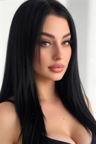 Mariée de athens hanna avec Noirs cheveux, âge 30 photo-13